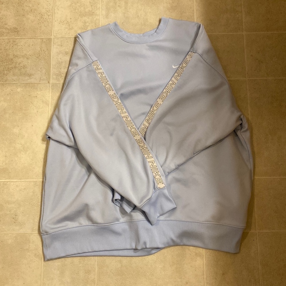 LIMITED Nike Crewneck pullover sweatshirt